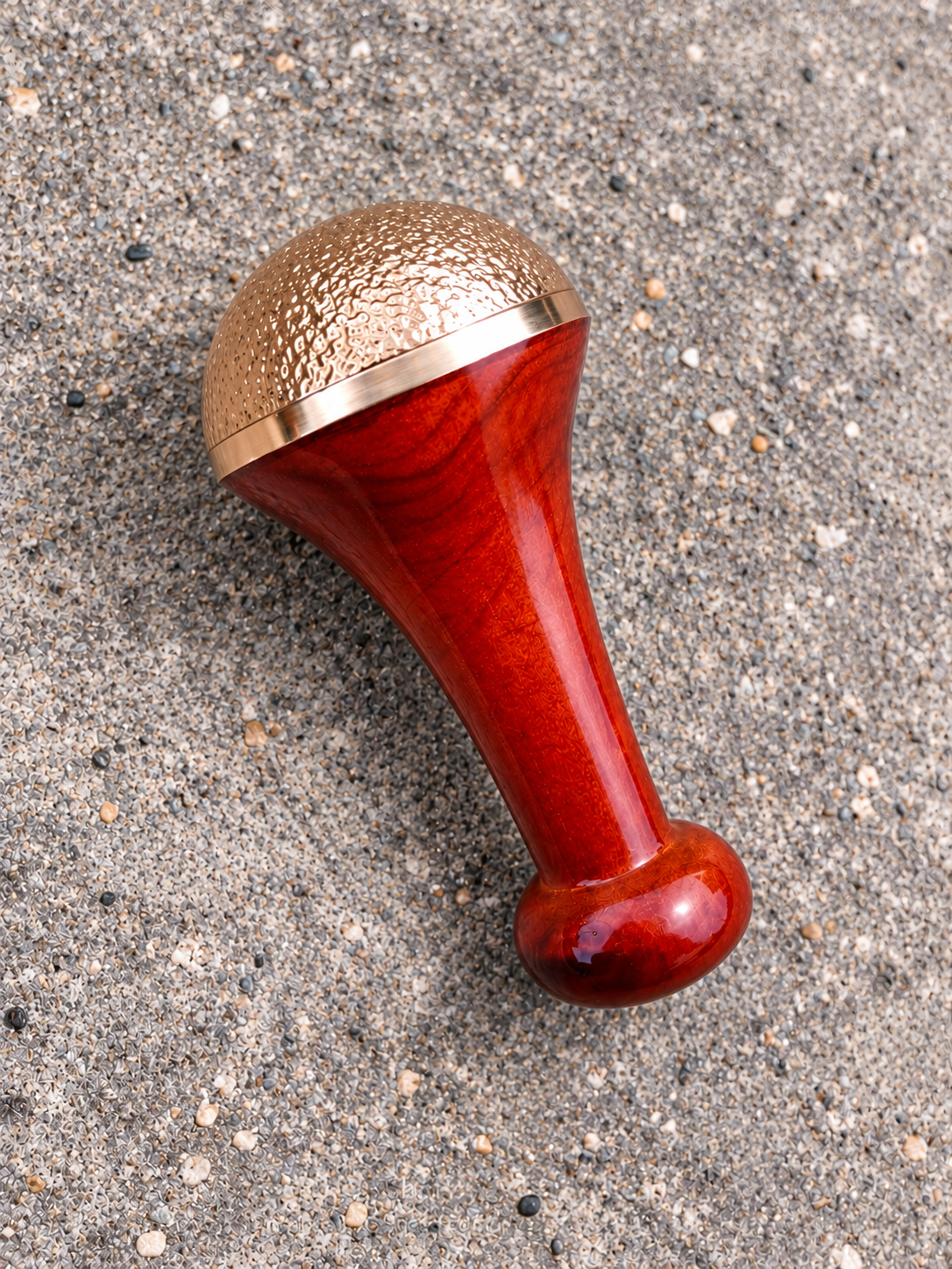 Relax Facial Wand – Metallic Dome Detail