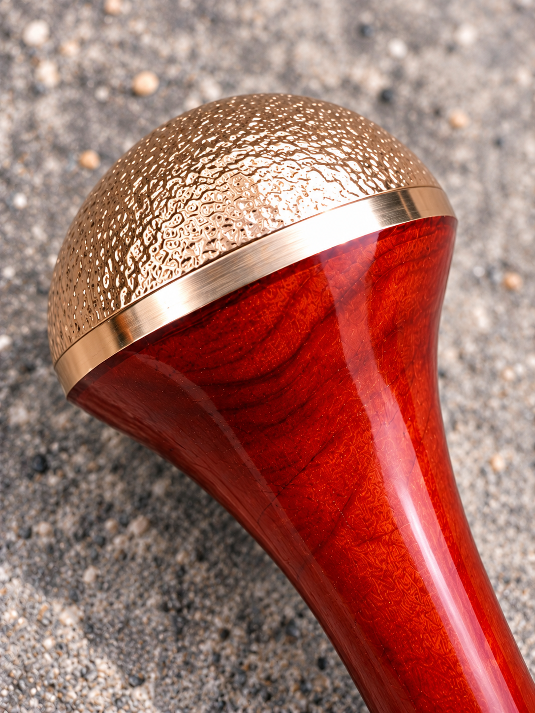 Relax Facial Wand – Metallic Dome Detail